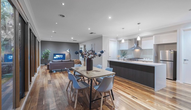 Welcome to your peaceful house in Greenvale