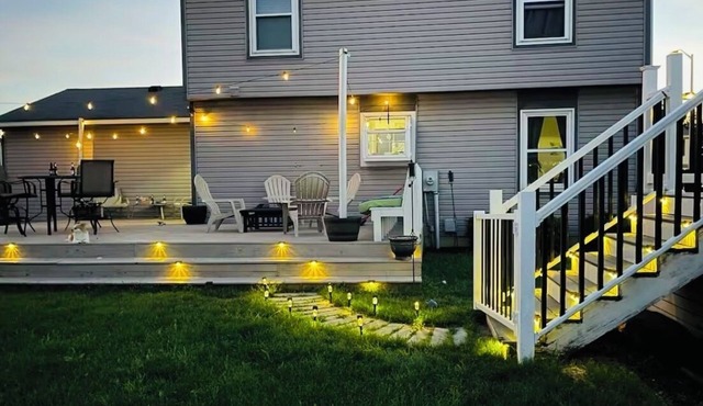 Welcome to your plant filled boho escape. 15 minutes from downtownColumbus.