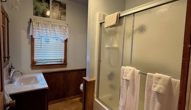 Welcome to your quaint peaceful getaway in the heart of small-town Indiana!