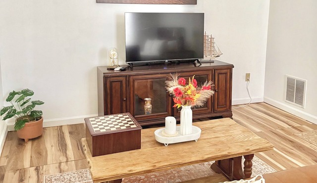 Welcome to Your Perfect Home Away from Home – Comfort, and Relaxation Awaits!