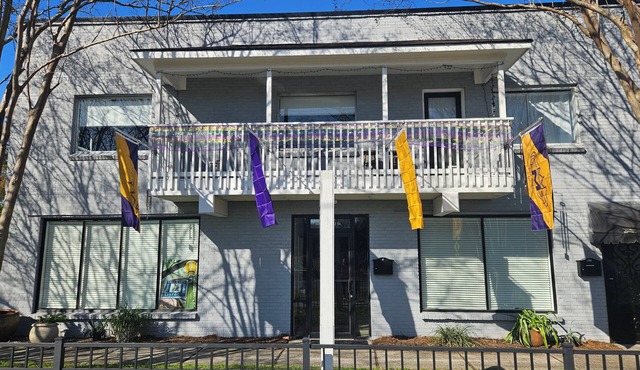 Welcome Travelers: the parade route, downtown Mobile, and BFM are all right here