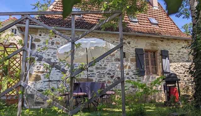 Welcoming 1-bedroom house in Aynac