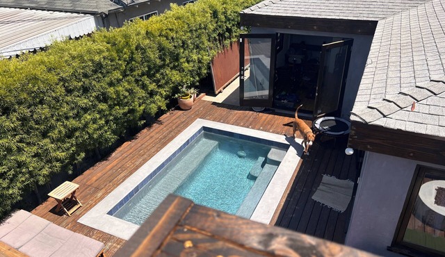Welcoming 1-bedroom house with AC/pool/table tennis in vibrant Los Angeles