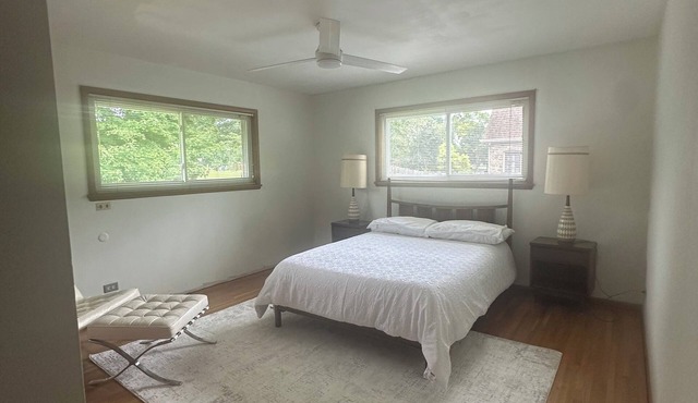 Welcoming 2-bedroom house with AC in Indianapolis