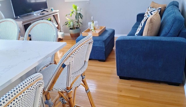 Welcoming 2-bedroom condo in Margate, NJ,. 2 blocks to beach