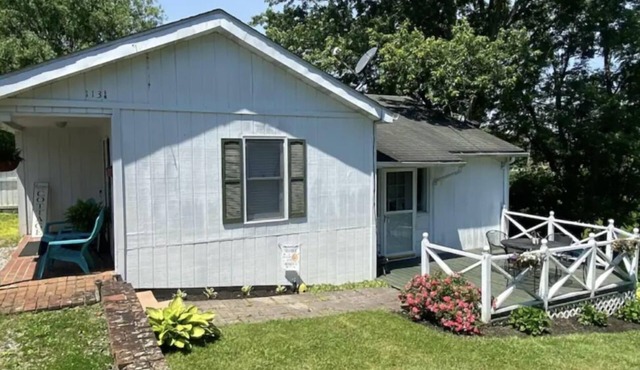 Welcoming 2-bedroom cottage in the heart of New River Gorge National Park