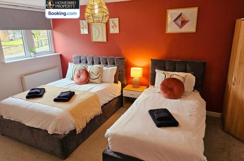 Welcoming 2Bedroom Apartment By Homebird Property Management Short Lets & Serviced Accommodation Harrogate With Free Parking