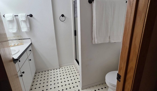 Welcoming 3-bedroom condo with AC in Billings