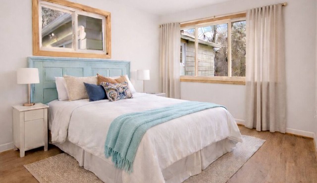 Welcoming 5-bedroom house in beautiful Ithaca for your getaway