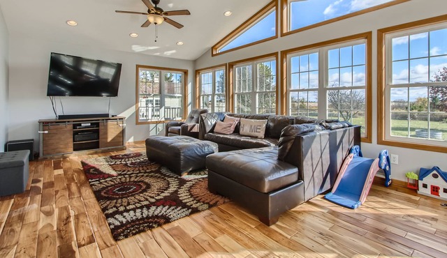 Welcoming 5 bedroom near Circleville & Deer Creek