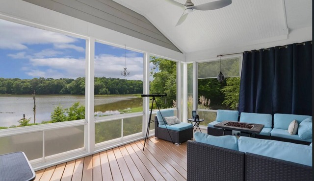 Welcoming 5-bedroom house with AC in charming Wake Forest