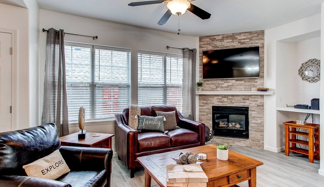Welcoming and Wonderful Main Floor Condo