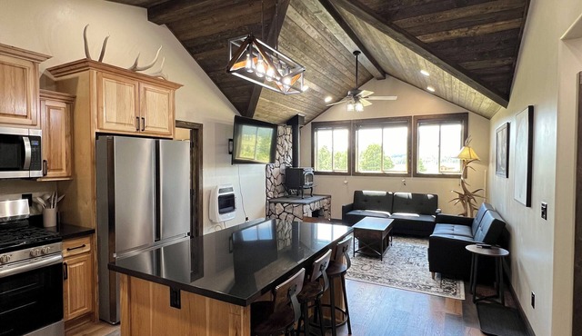 Welcoming brand new 3-bedroom house in Alpine