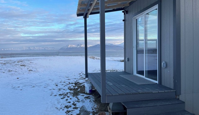 Welcoming cabin with WiFi in charming Wasilla with amazing views.