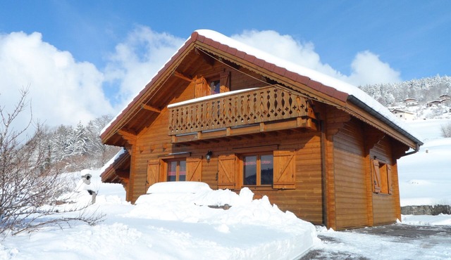 Welcoming chalet, quiet, luxurious amenities
