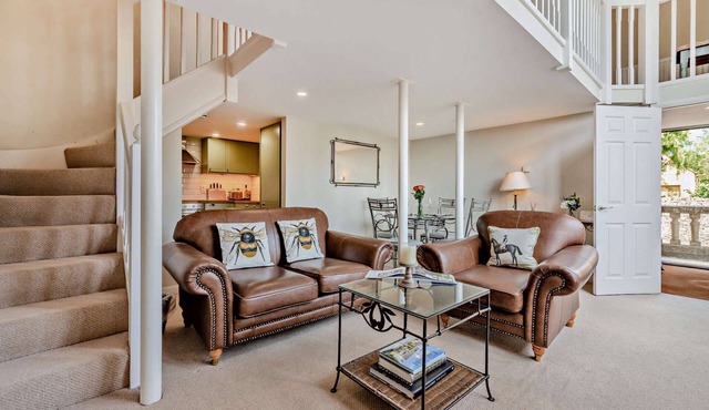 Welcoming dog friendly Apartment - The Old School House