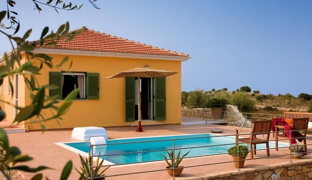 Welcoming House with Sea-and-Mountain Views near Vathy