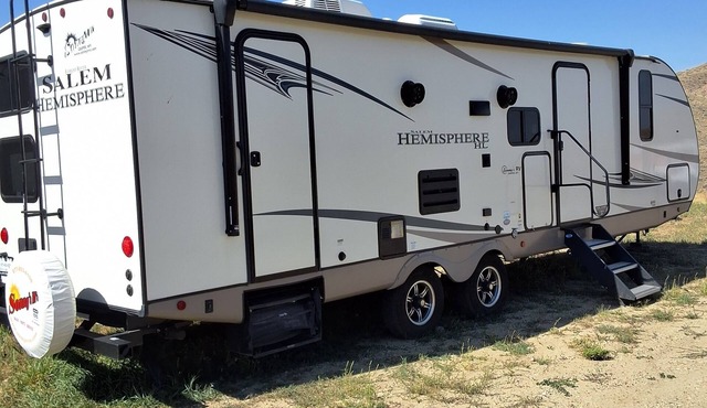 Welcoming RV with AC in charming Kaycee Wyoming. 80 Acres near 1500 BLM land