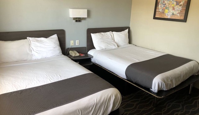 Welcoming Stay for Budget Travelers | Right off Interstate-40, Free Parking
