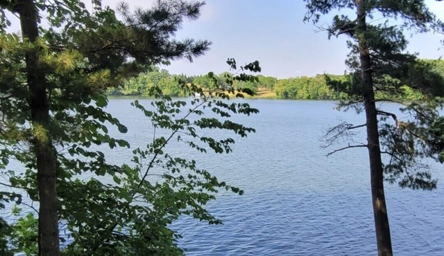 Welcoming & updated Lakefront cabin with AC in Turtle Lake - 2 bedrooms