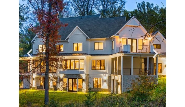 Welcoming Waterfront Luxury Estate for Family, Friends, and Pets in Annapolis