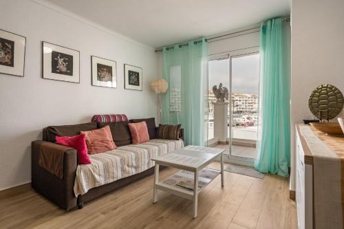 WELCS APARTAMENTO 339 EMP con terraza y vista al c