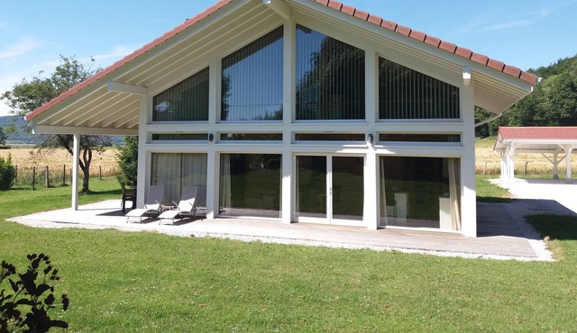 Well-being CHALET, 100m2 spa sauna, 1km LAC CHALAIN,