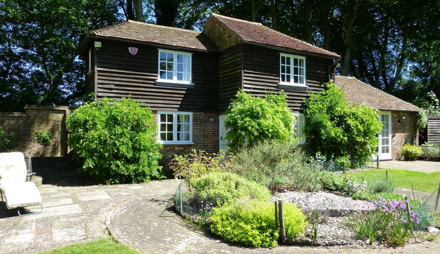 Well Cottage - One Bedroom House, Sleeps 2