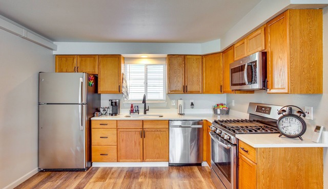 Well-Equipped Buckley Apartment: 24 Mi to Tacoma!