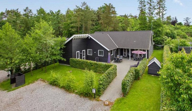 Well-equipped cottage on the outskirts of the port city of Ebeltoft