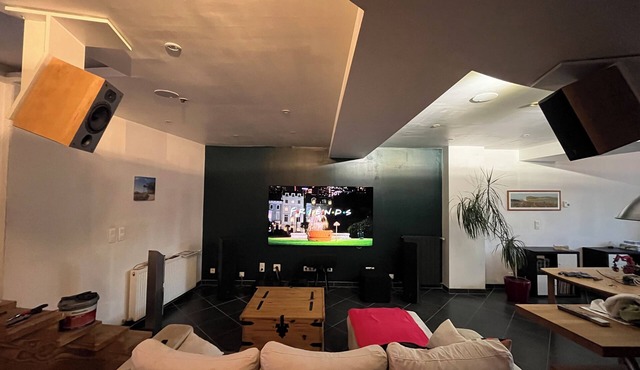 Well-equipped house in the heart of a charming village