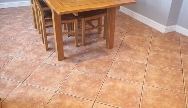 well Equipped house/parking, nr station