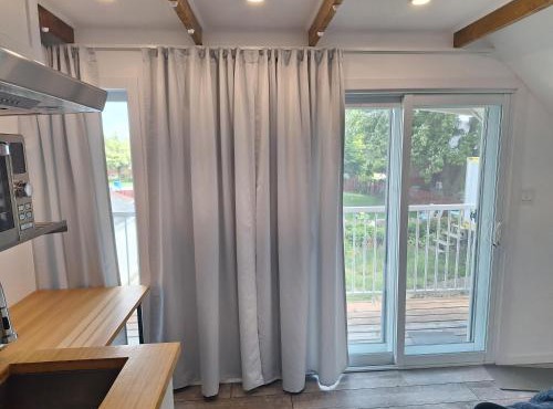 Well Equipped Studio FOR NON-SMOKING GUESTS ONLY CITQ ЗO9467