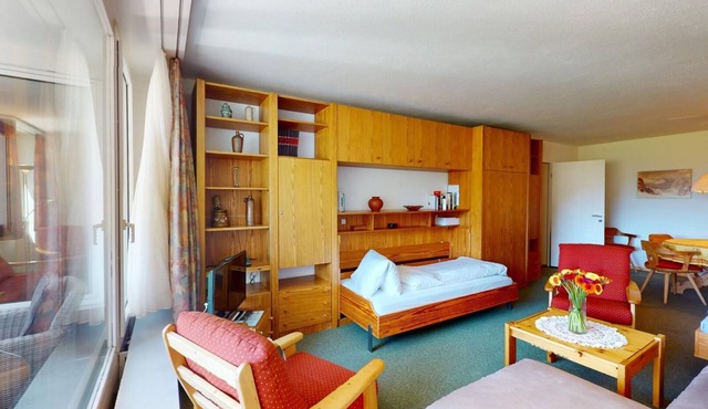 Well-kept holiday apartament house in a prime location in St.