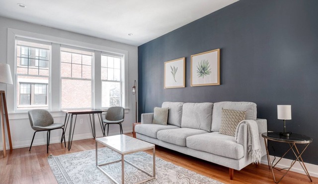 Well-Located Porter Square 1BR in Harvard Square