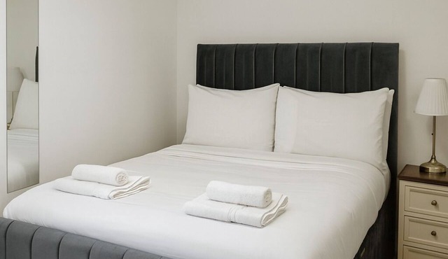 Well-Located Two Bedroom Apartment in Ramsbottom