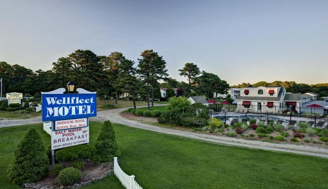 Wellfleet Motel & Lodge