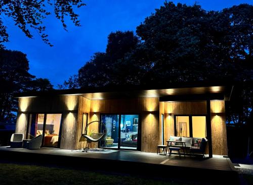 Wellhouse Country Lodges and Hot Tubs