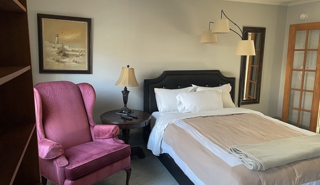 Wellington Place Historic charm with everything you need