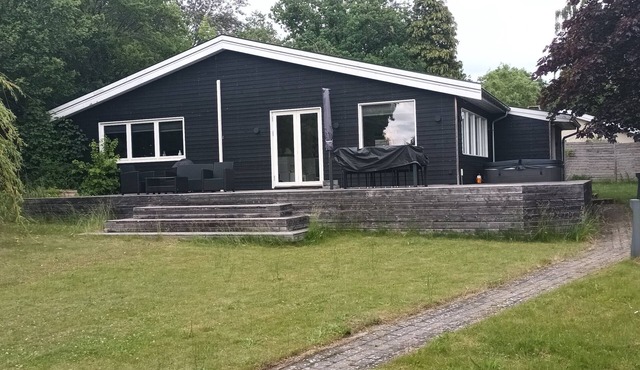 Welllocated and modern holidayhome in NorthSealan