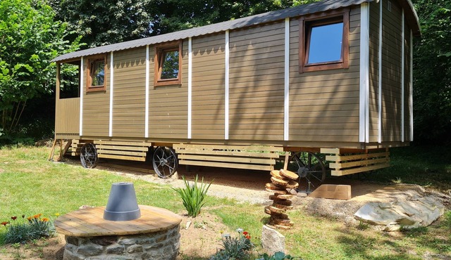 Wellness break in a caravan - Nordic sauna & cold bath, nature and calm