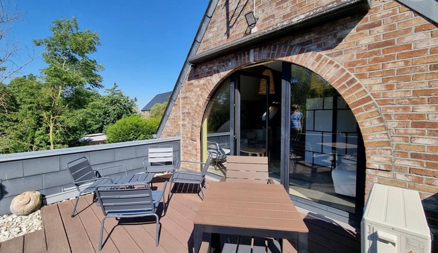 Wellness cottage with pool, spa and sauna in Gussignies