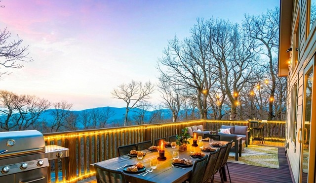 Wellness & Family Fun Hot Tub, Massage Chair, Sauna, 4 Outdoor Areas, Game Room