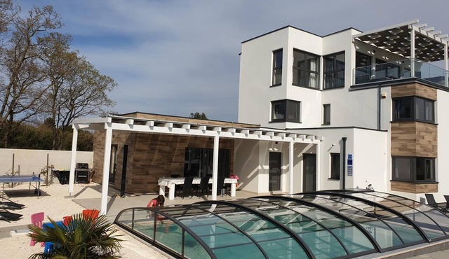 Wellness & Spa, Villa STELLA - heated pool, close to beaches, playground, Istria