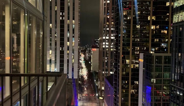 Wellness Themed! 2BR/2BA High Floor Condo King Bed & Free Parking! City Views!