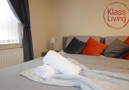 Welsh Drive Apartment by Klass Living Blantyre