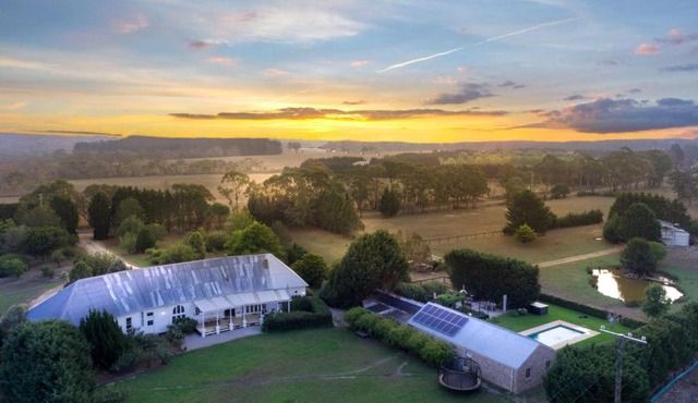 Wembley House, Southern Highlands