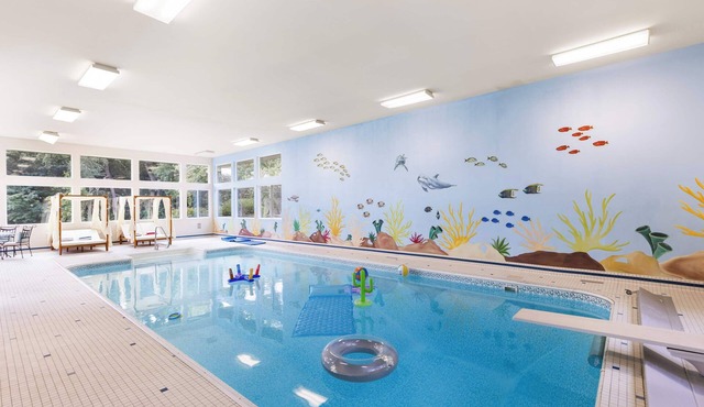 Wembley Place Estate/Indoor Pool/Hot Tub/Game Room