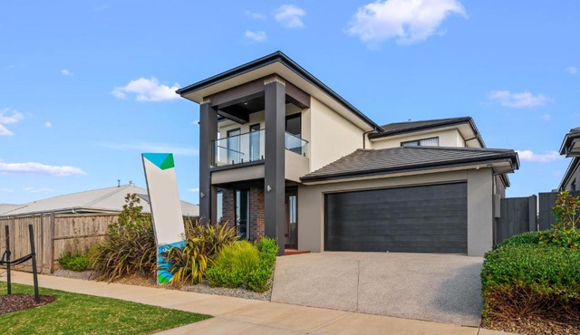 Werribee Gem Luxe Home Family Getaway 6Bed Netflix
