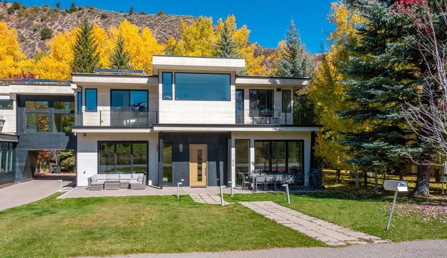 West Aspen contemporary with unblocked views